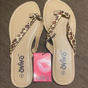 Leopard Print Tan Flip flaps